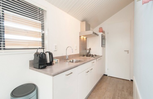 Hollum Apartment | Ameland Lodge w/Veranda