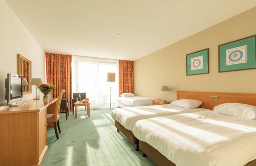 Hollum Hotel | Ameland Nature Stay With Pool Access, Beach Nearby And Free Parking