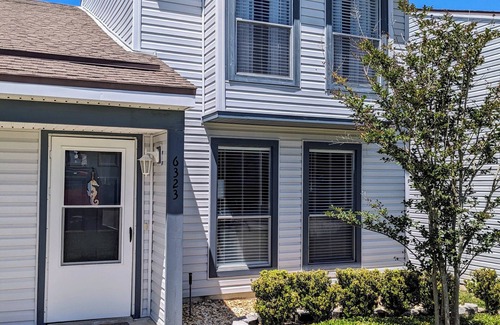 Fernandina Beach Condo | Amelia Island Vacation Rental Quiet 2BR Walk to Beach Pet-Friendly Tennis