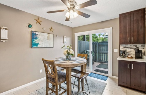 Fernandina Beach Condo | Amelia Island 2BR Beach Getaway