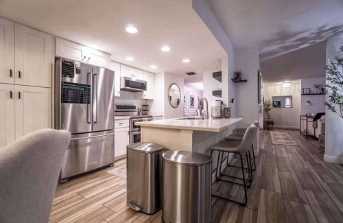 Raskin Estates House | Amenities galore at the Cactus Bloom Casita