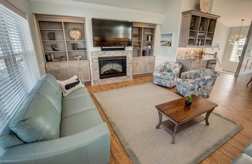 Sandbridge House | American Dream | Oceanfront | Dog Friendly, Private Pool, Hot Tub