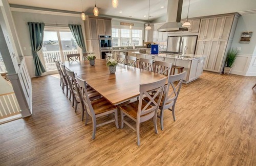 Sandbridge House | American Dream | Oceanfront | Dog Friendly, Private Pool, Hot Tub