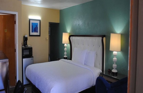 Elko Hotel | American inn