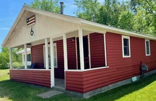 Prudenville Cabin | Americana - Cabin #6