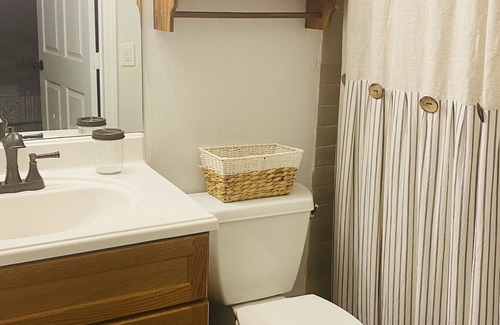 Sylvan Shores House | Americana Cottage