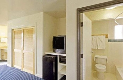 Port Hueneme Hotel | Americas Best Value Inn Oxnard Port Hueneme