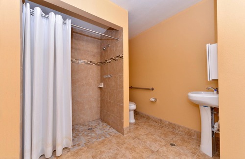 Porterville Hotel | Americas Best Value Inn Porterville