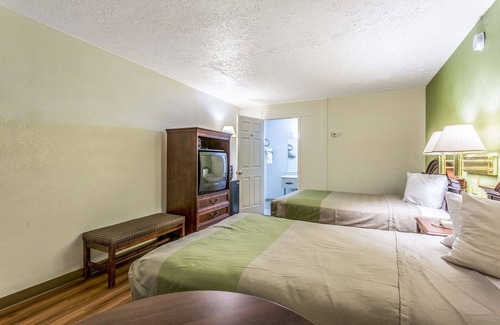 Edgewood Hotel | Americas Best Value Inn Edgewood