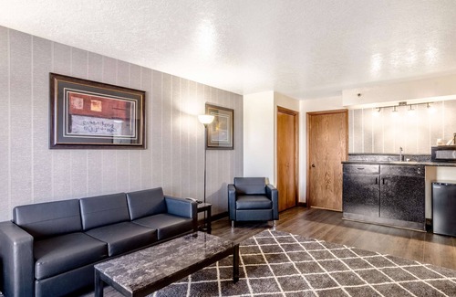 Fort Collins Hotel | Americas Best Value Inn & Suites Ft. Collins E at I-25
