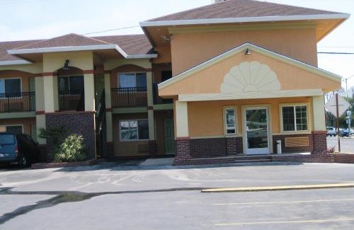 Yuba City Hotel | Americas Deluxe Inn- Marysville