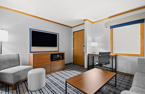 Virginia Hotel | AmericInn by Wyndham Virginia