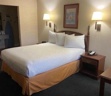 Brookings Hotel | AmeriCoast Inn