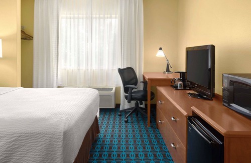 Grand Forks Hotel | AmeriVu Inn and Suites Grand Forks