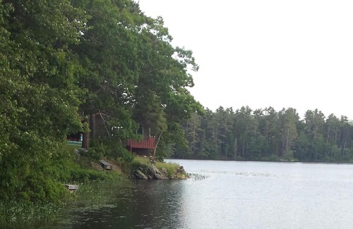 Boothbay Cabin | Amid nature-charming, romantic,fun!4boats,2 docks,fireplace, SWest view+ sunsets