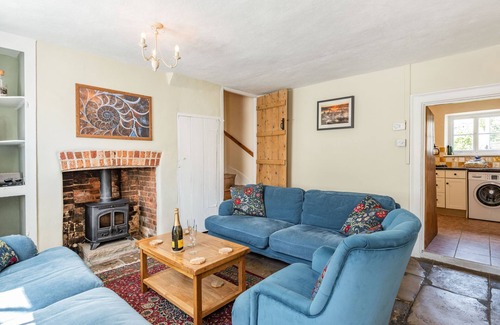 Wareham House | AMMONITE COTTAGE, family friendly, with open fire in Wareham