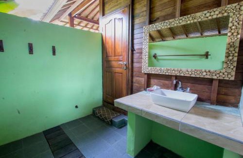 Mushroom Bay Resort | Amora Hut's