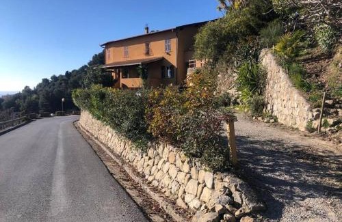 Mortola Superiore Apartment | AMORE A PRIMA VISTA ! Mortola