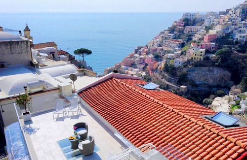 Liparlati Ski Chalet | AMORE RENTALS - Casa Cristallo with private Terrace and Sea View