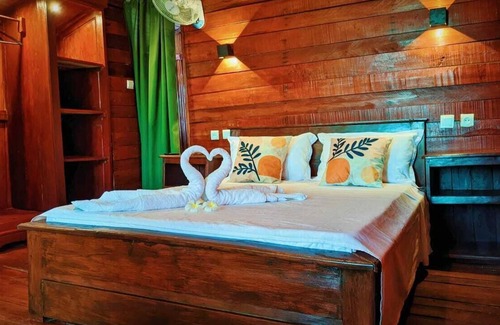 Mahajanga Resort | Ampazony Lodge