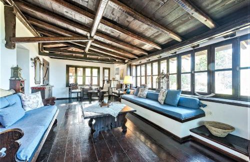 Egira House | Ampelos Estate