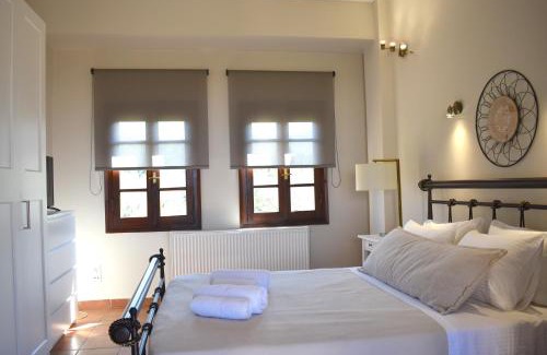 Egira Villa | Ampelos Hillside Villa