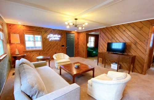 Saranac Lake House | Ampersand House