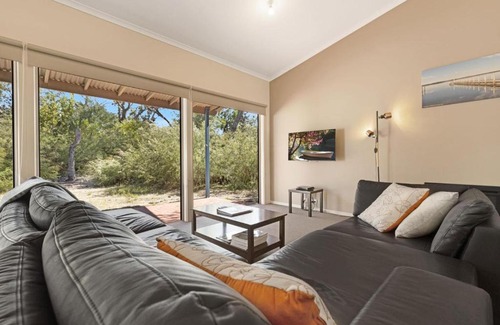Forge Creek House | Amphion - Waterfront Retreat