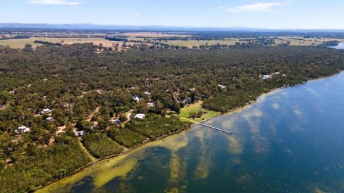Forge Creek House | Amphion - Waterfront Retreat