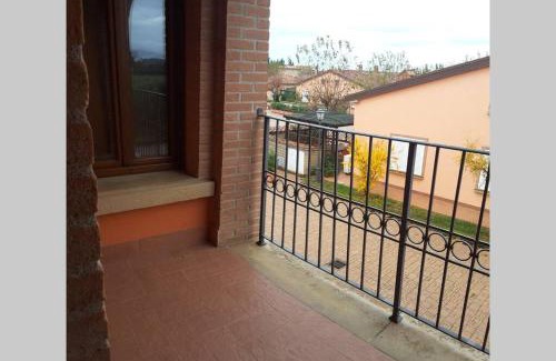 Rosignano Marittimo Apartment | Ampio appartamento con piscina in prossimità del mare