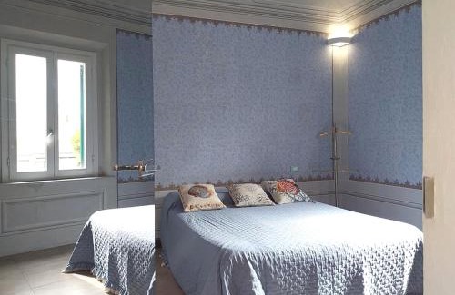 Cecina Apartment | Ampio appartamento di Charme con 2 camere, 2 bagni, terrazza, aria condizionata, in posizione Centralissima