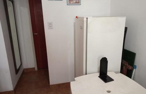 Mar de Ajo Apartment | Amplia casa con fondo y estacionamiento a metros del mar