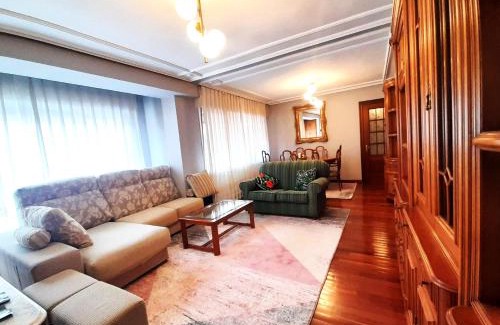 Gijon City Centre Apartment | Amplio, centro, zona Begoña y al lado de la playa