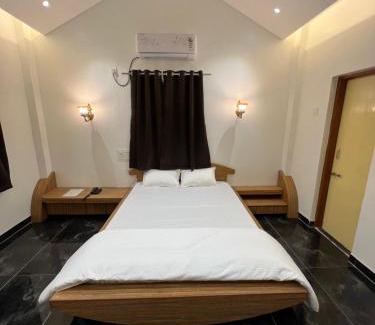 Hatkalangda Hotel | Amrapali Resort