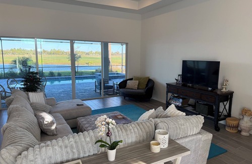 Immokalee House | AMU Graduation House