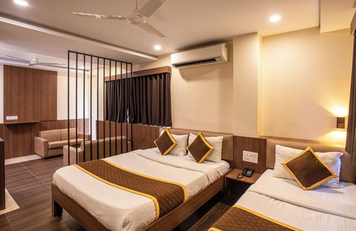 Allapakkam Hotel | Amutham Inn