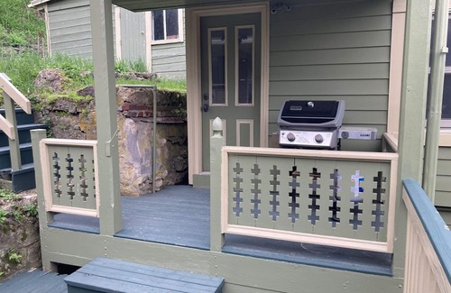 Galena Apartment | An Artistic retreat in the heart of downtown Galena