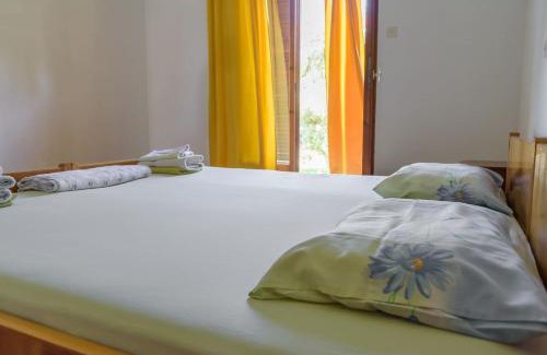 Selianitika Apartment | An Edens Garden Near The Sea - Pansion Youli