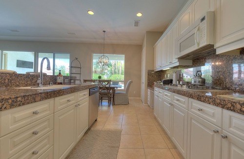 Palm Desert House | An Elegant Palm Desert Home, Great Nightly Rate!