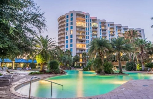 Fort Walton Beach - Destin Condo | An Emerald Coast Escape