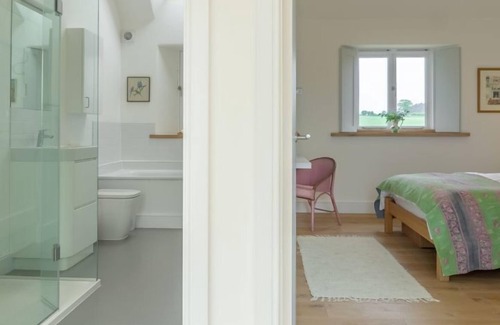Deepdale House | An enchanting luxury self-catering coastal barn, set in an unrivalled position.