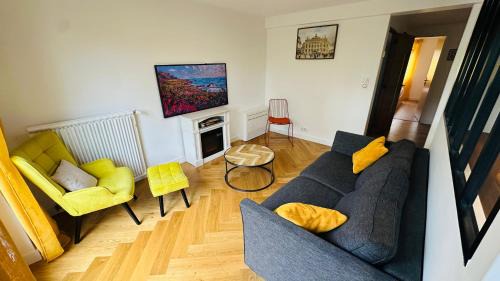Antony Apartment | An Exceptional Apartment, 20 Min Paris, 10 Min Orly Airport, 30 Min Disney, 25 Min Versailles, Parking free