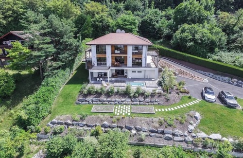 Publier Villa | An Exceptional Villa in front of Lake Geneva