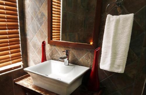 Nelspruit House | An Exclusive Guesthouse too
