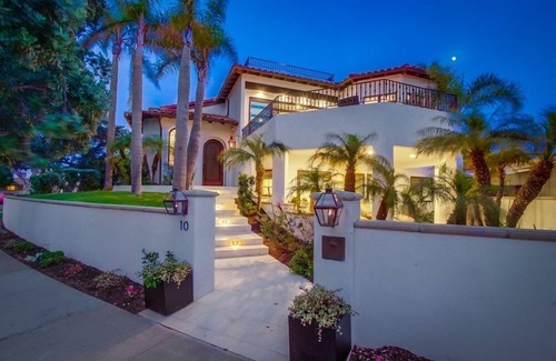 Coronado House | An exclusive home, beachfront home