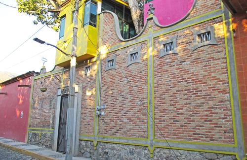 Ajijic House | An Exotic "Nest" In A Tree With A Surprise At Every Turn. Eclectic Modern Design