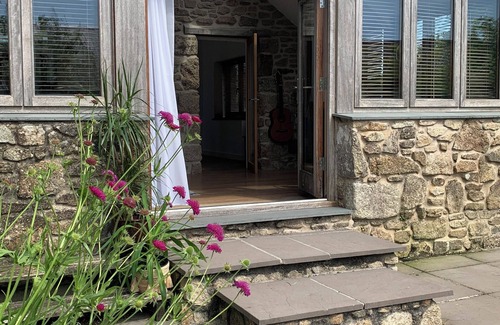 St. Buryan Cottage | An Hava - A haven in West Cornwall close to beautiful beaches and hidden coves.
