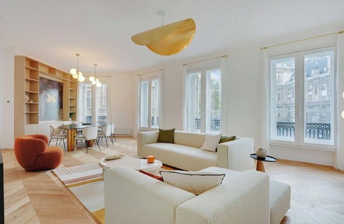 Saint-Gervais Apartment | AN IDEAL PARISIAN ESCAPE AT RUE DE RIVOLI ELEGANCE- LE MARAIS 200 SM2