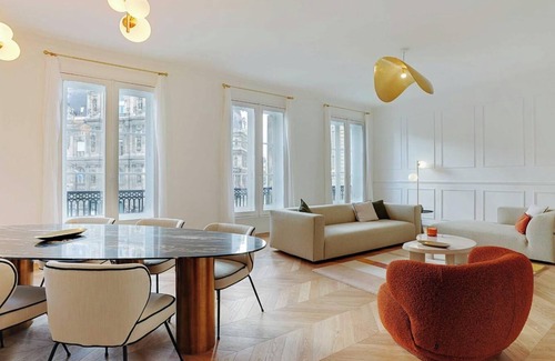 Saint-Gervais Apartment | AN IDEAL PARISIAN ESCAPE AT RUE DE RIVOLI ELEGANCE- LE MARAIS 200 SM2
