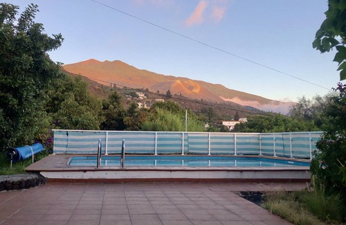 El Paso Apartment | An ideal place to rest among avocado trees and ocean views.